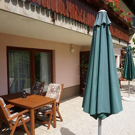 Apartament Kravanja *